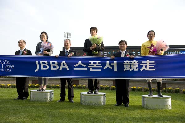 2011jbba_000.jpg